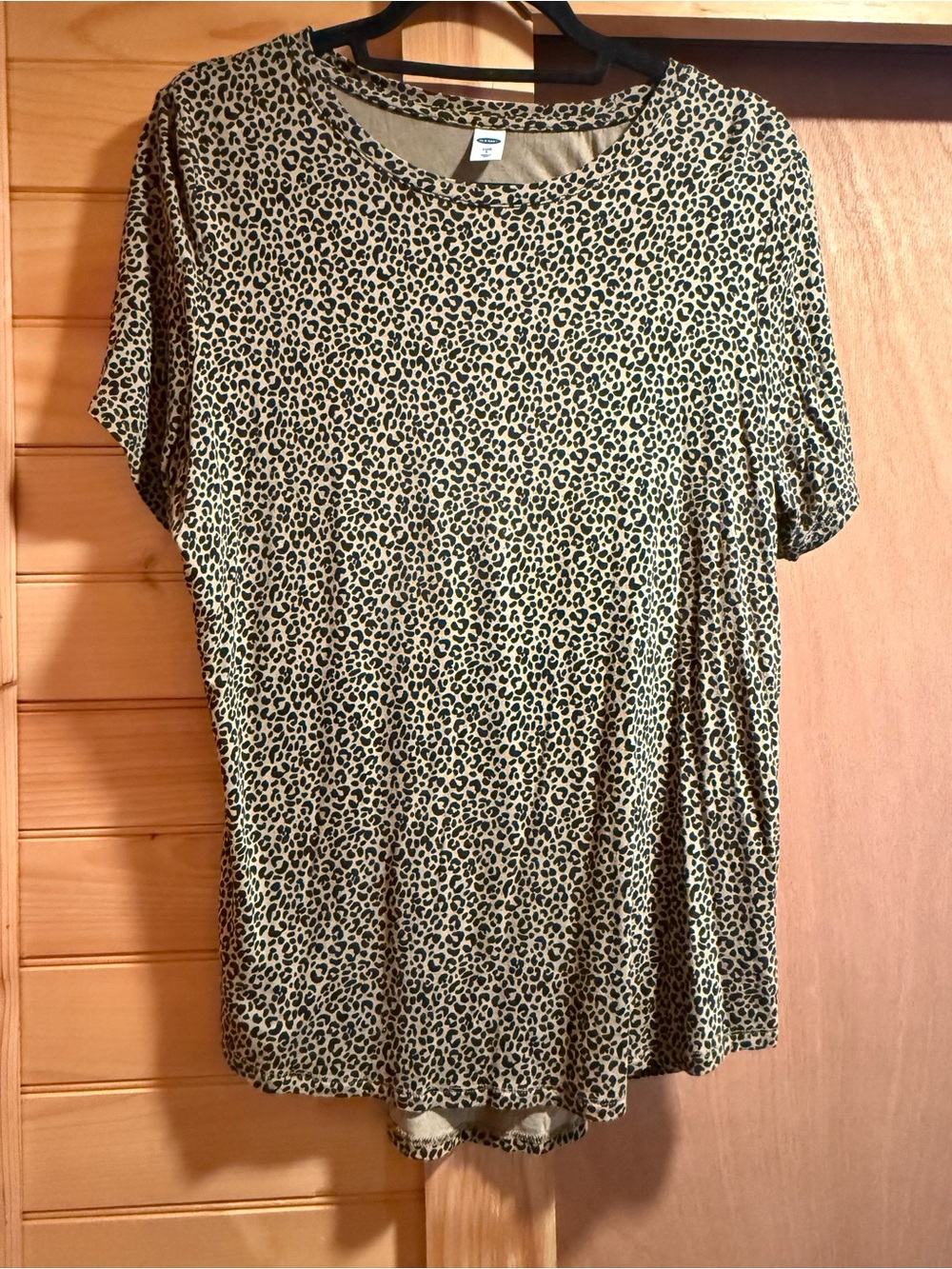 Old Navy Short Sleeve Leopard Print Tee